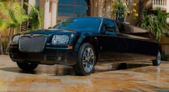 Chrysler-300-limo-service-Easley